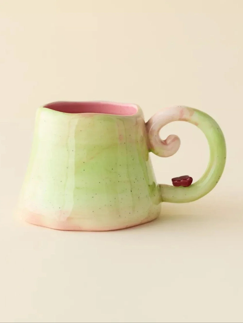 ❣️🪷NET Urban Outfitters Garden Critters Peekaboo Ceramic Mug 🌙